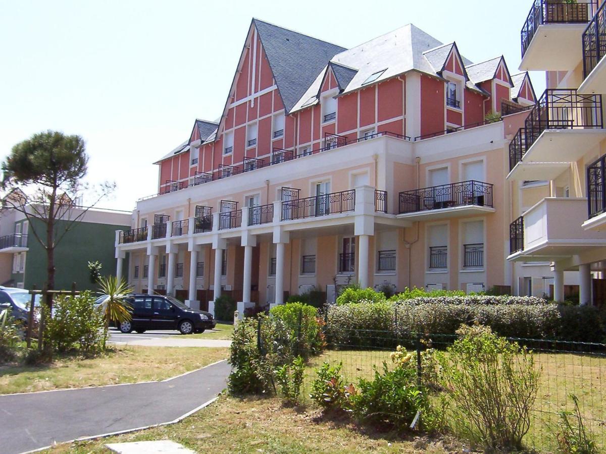 Apartment Les Marines 1 et 2-7 Cabourg Extérieur photo