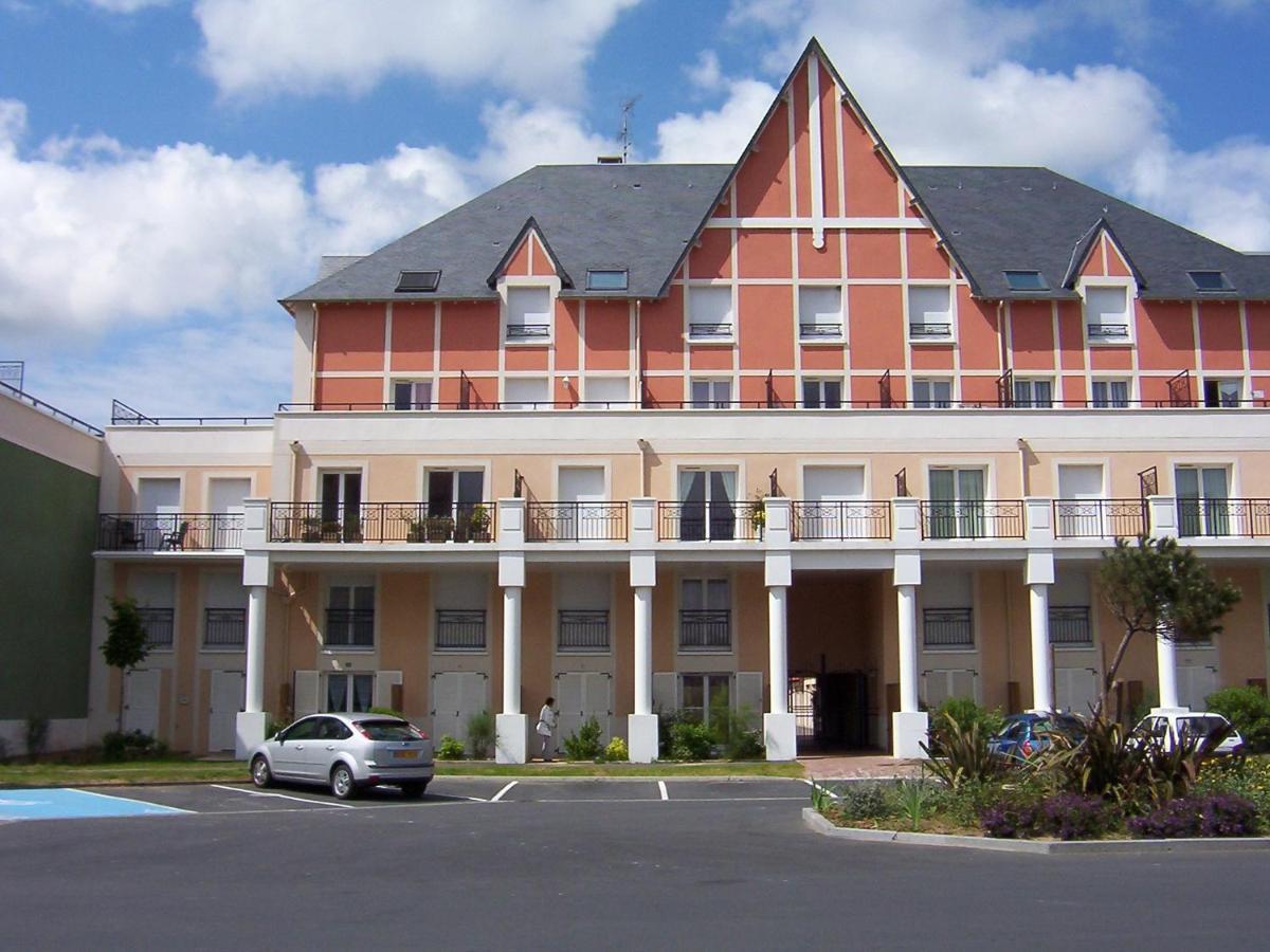 Apartment Les Marines 1 et 2-7 Cabourg Extérieur photo