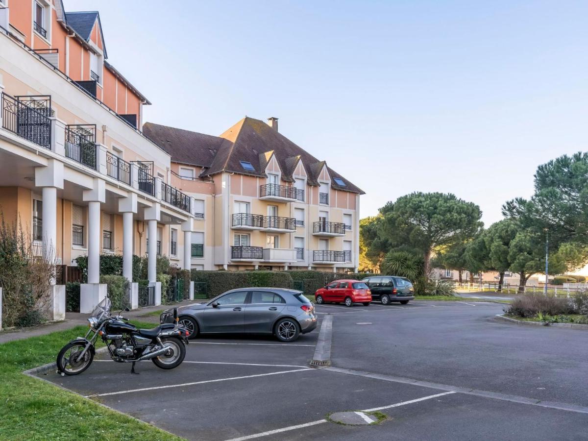 Apartment Les Marines 1 et 2-7 Cabourg Extérieur photo